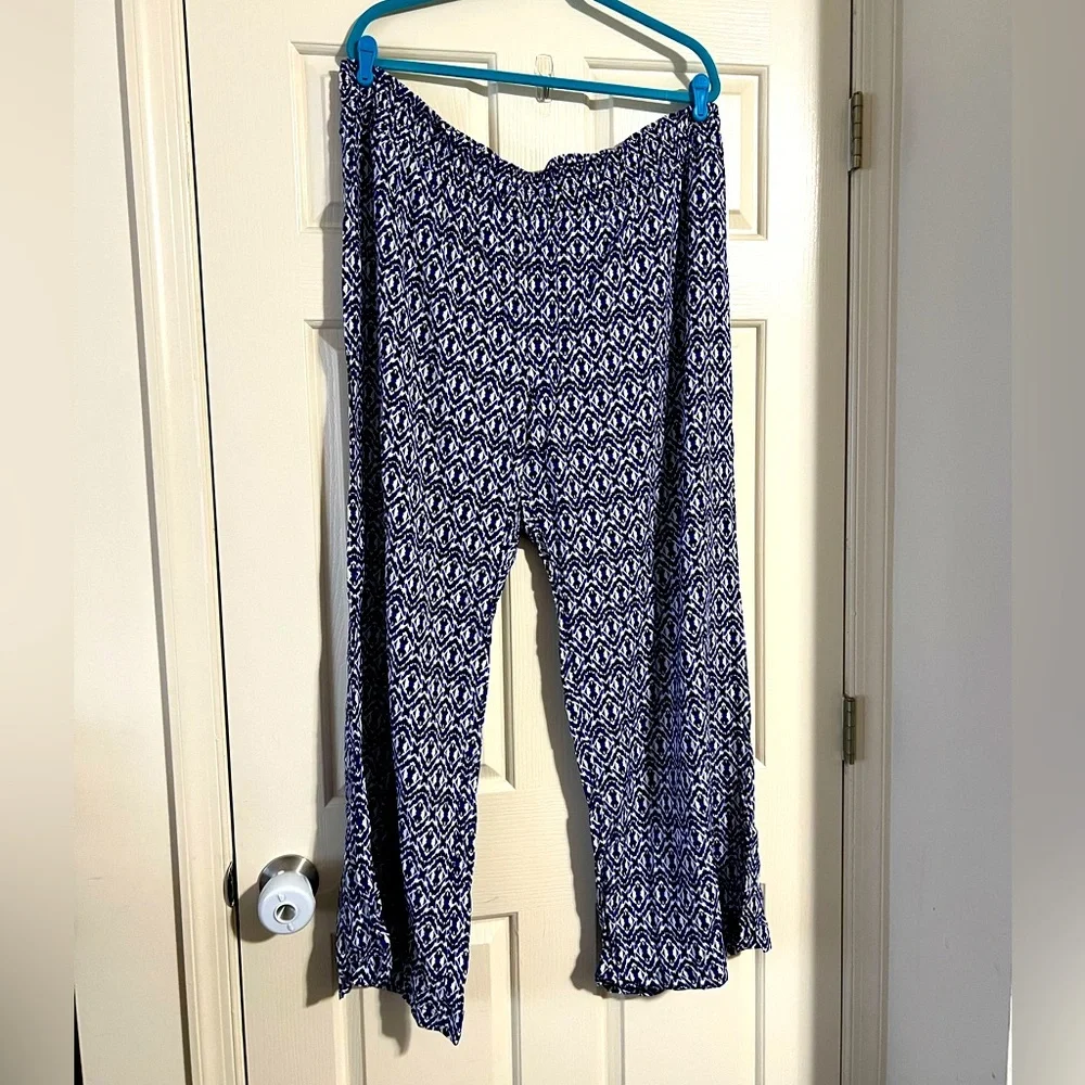 NWT Blue and White Flowy Palazzo Pants - Picture 1 of 4